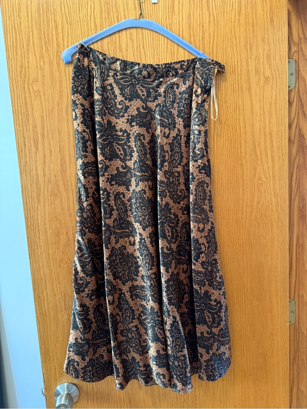 Women's Black and Brown Floral A-Line Skirt 100% Silk Lace Paisley Print